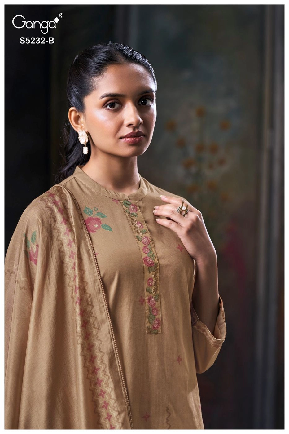 Ganga-Keyara
S5232(Rs.1855 per piece: total 4 piece) 6