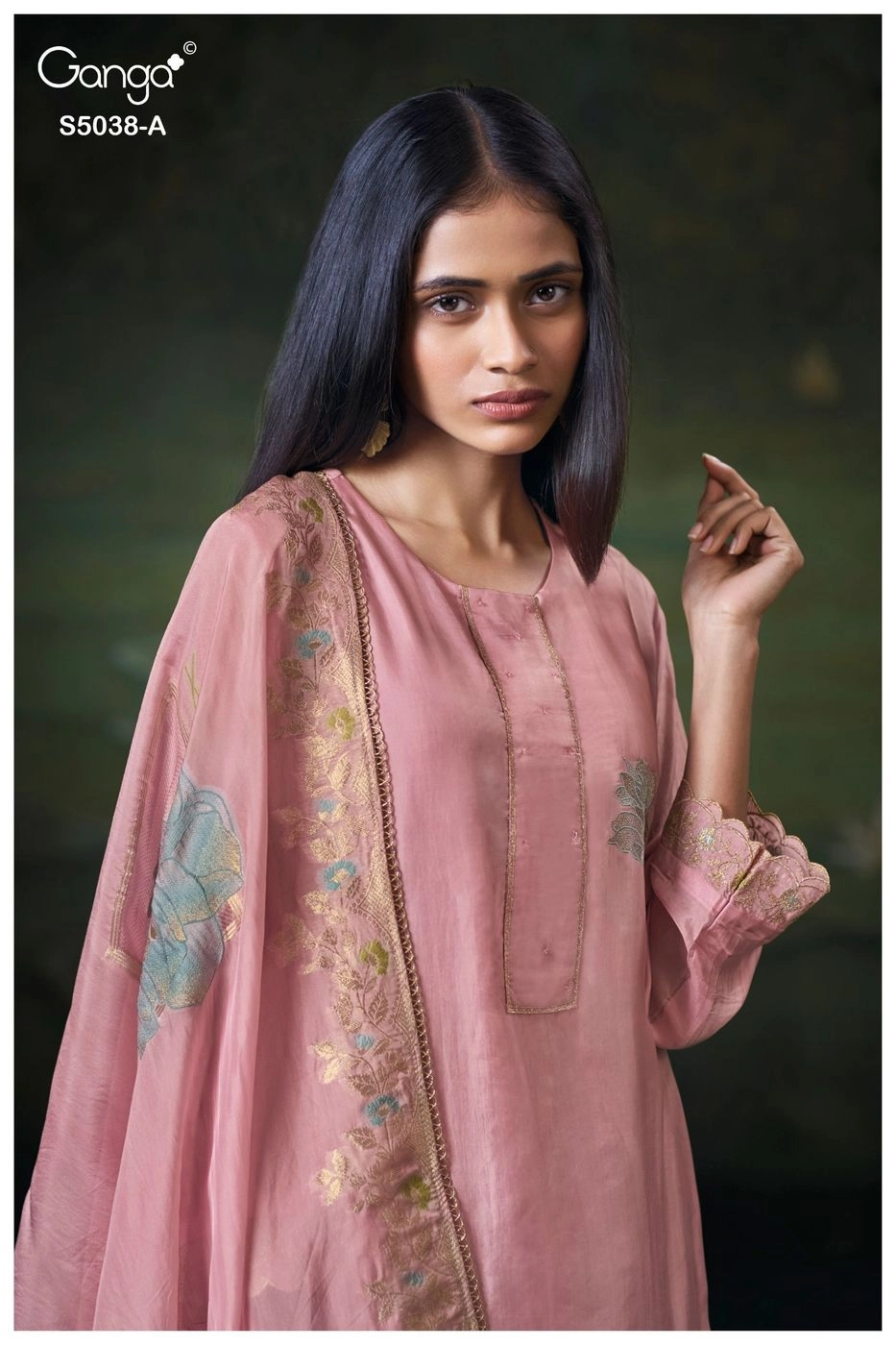 Ganga-Aventha
S5038(Rs.2820 per piece: total 2 piece) 1