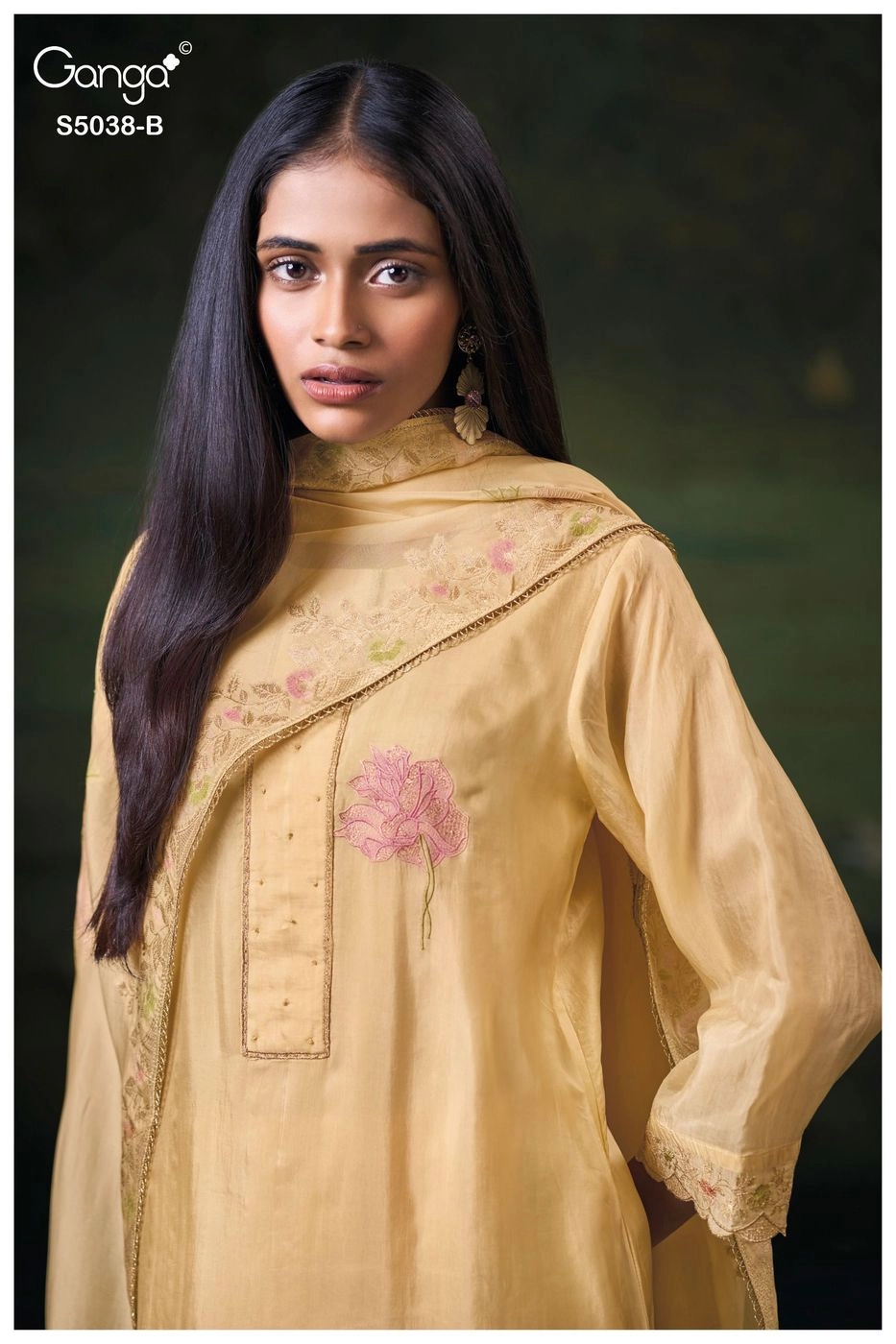 Ganga-Aventha
S5038(Rs.2820 per piece: total 2 piece) 3