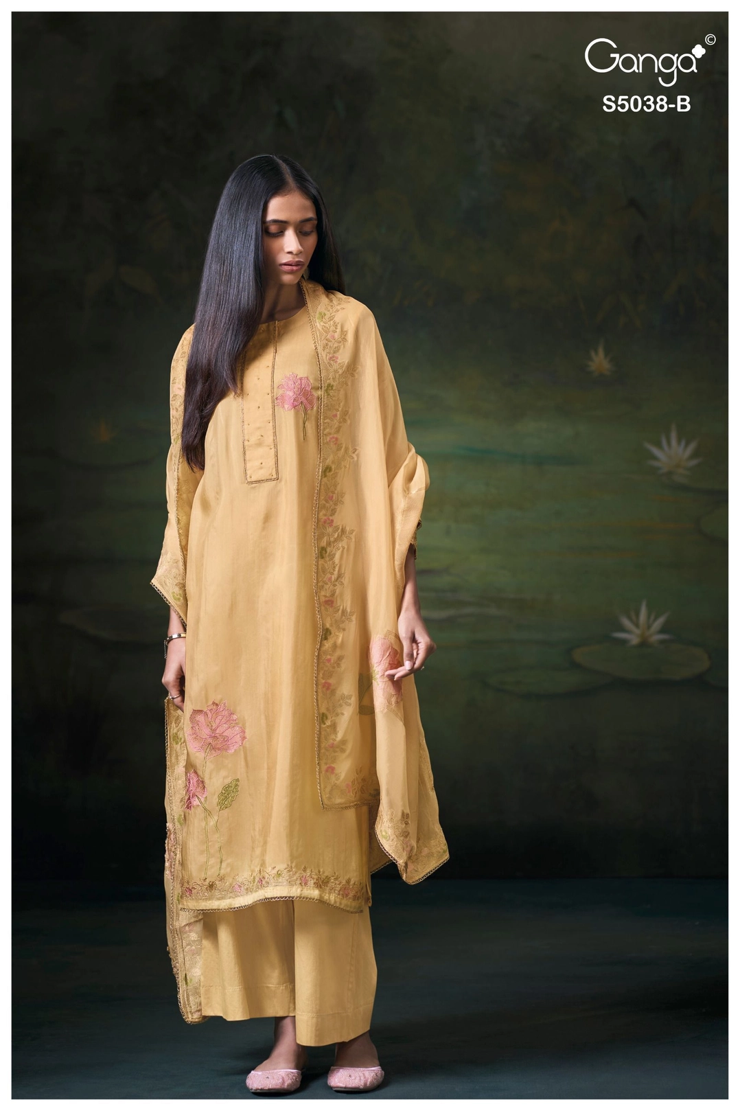 Ganga-Aventha
S5038(Rs.2820 per piece: total 2 piece) 5