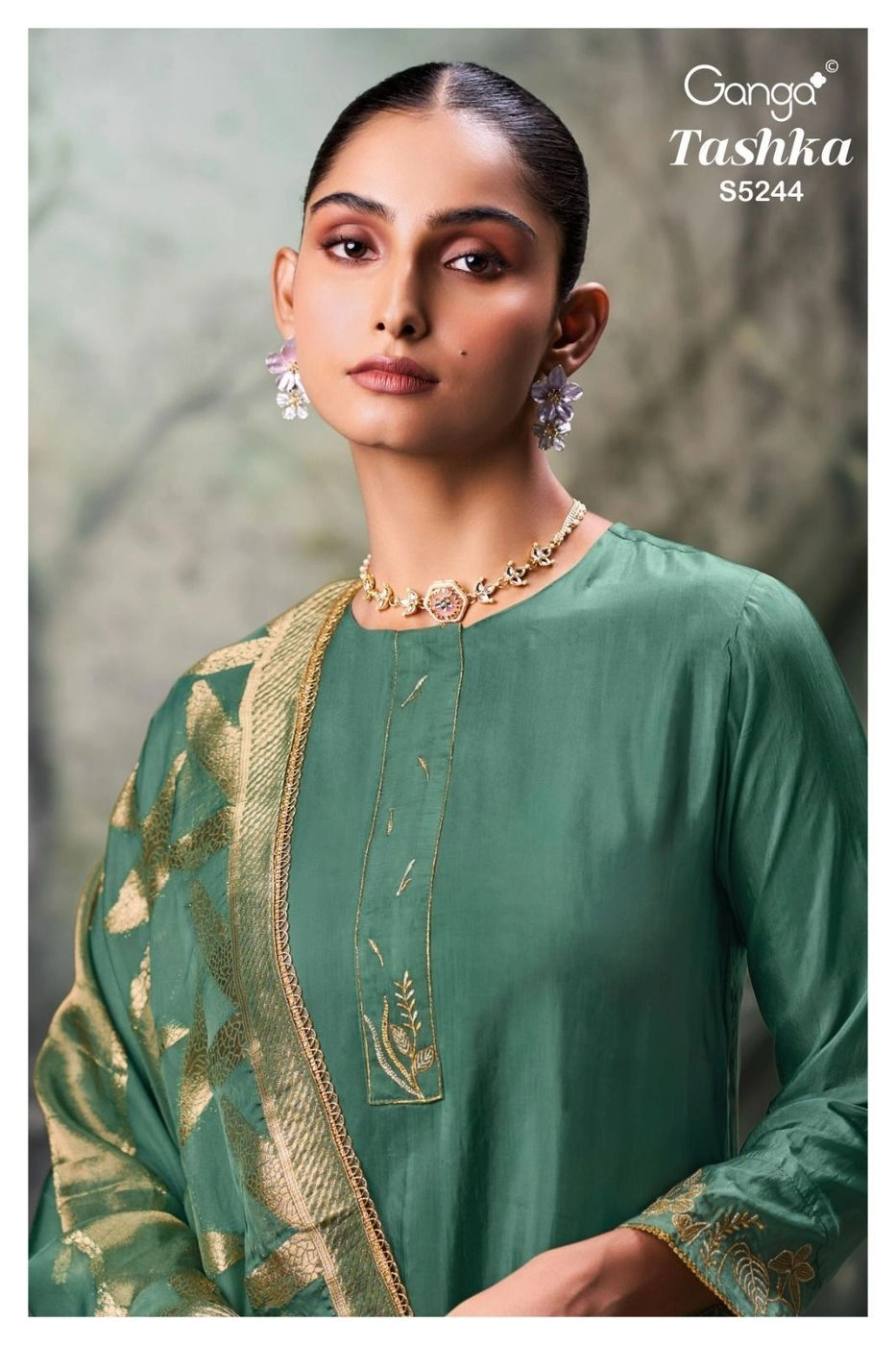 Ganga-Tashka
S5244(Rs.2735 per piece: total 2 piece) 1