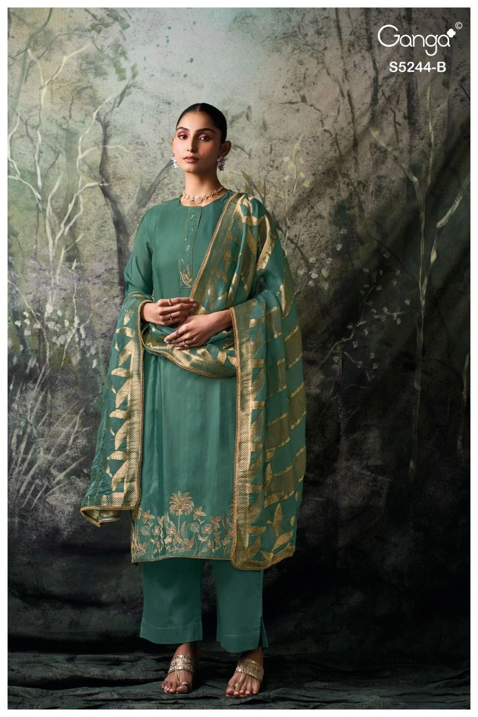 Ganga-Tashka
S5244(Rs.2735 per piece: total 2 piece) 3