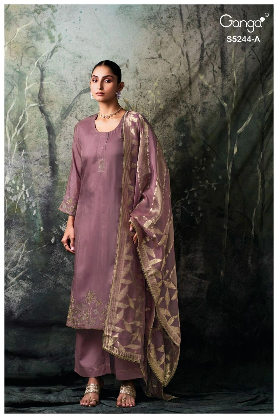 Ganga-Tashka
S5244(Rs.2735 per piece: total 2 piece) 5