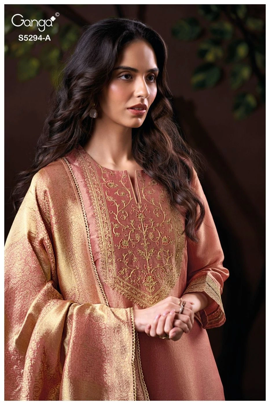 Ganga-Virena
S5294(Rs.2670 per piece: total 2 piece) 4