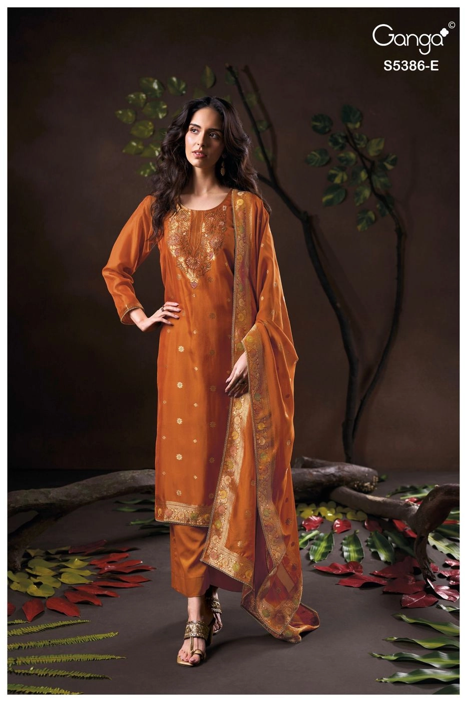 Ganga-Krista
S5386(Rs.2165 per piece: total 4 piece) 9