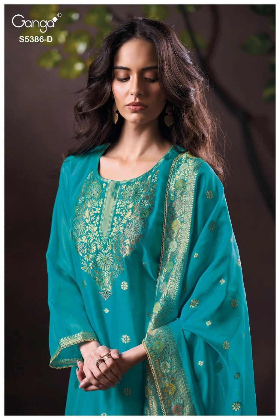 Ganga-Krista
S5386(Rs.2165 per piece: total 4 piece) 10