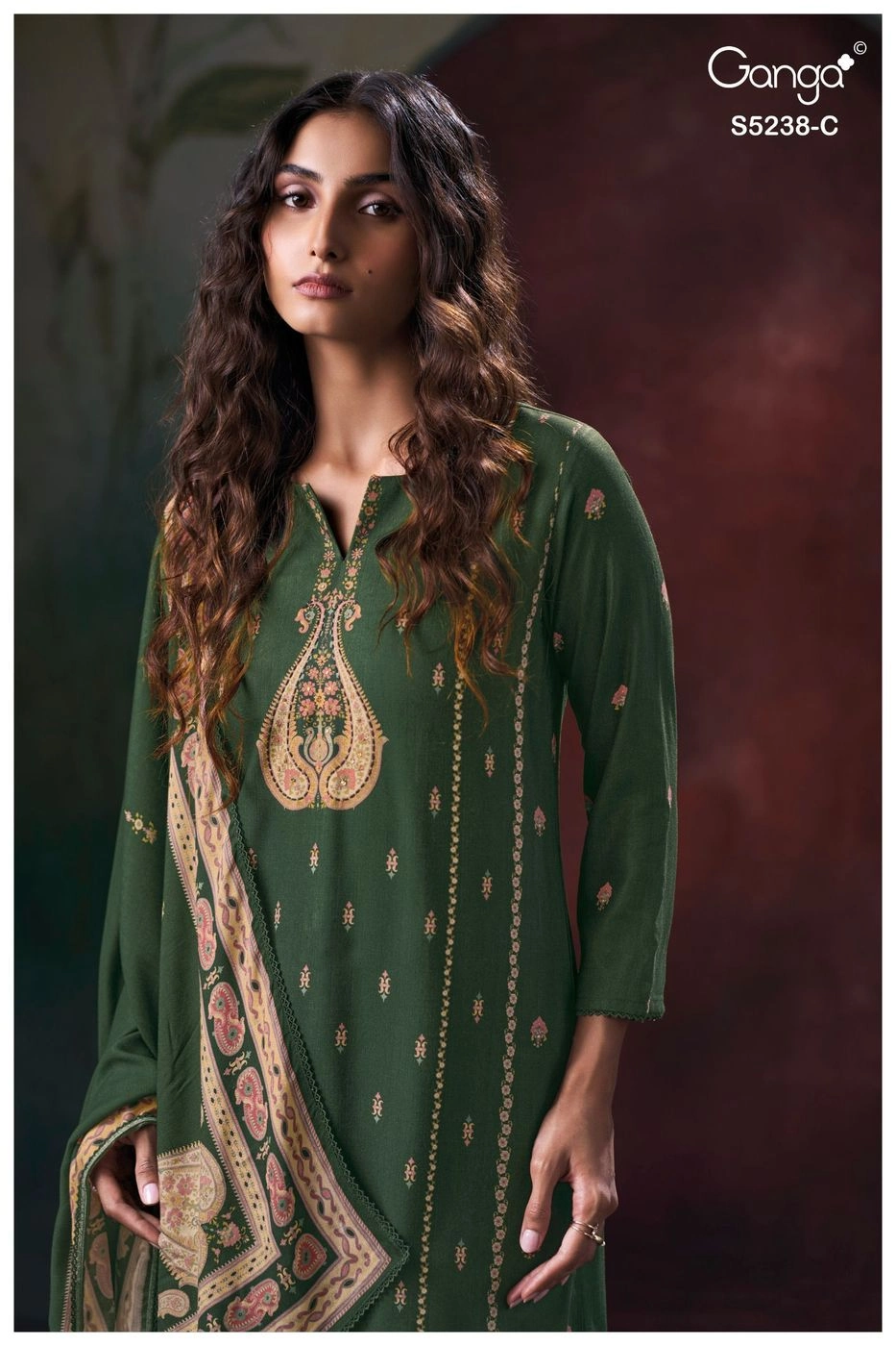 Ganga-Vihasa
S5238(Rs.1675 per piece: total 4 piece) 4