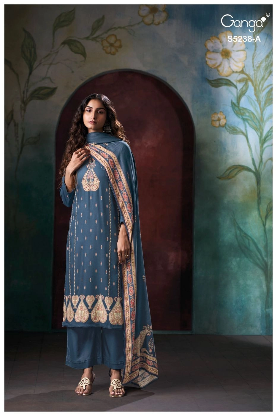 Ganga-Vihasa
S5238(Rs.1675 per piece: total 4 piece) 7