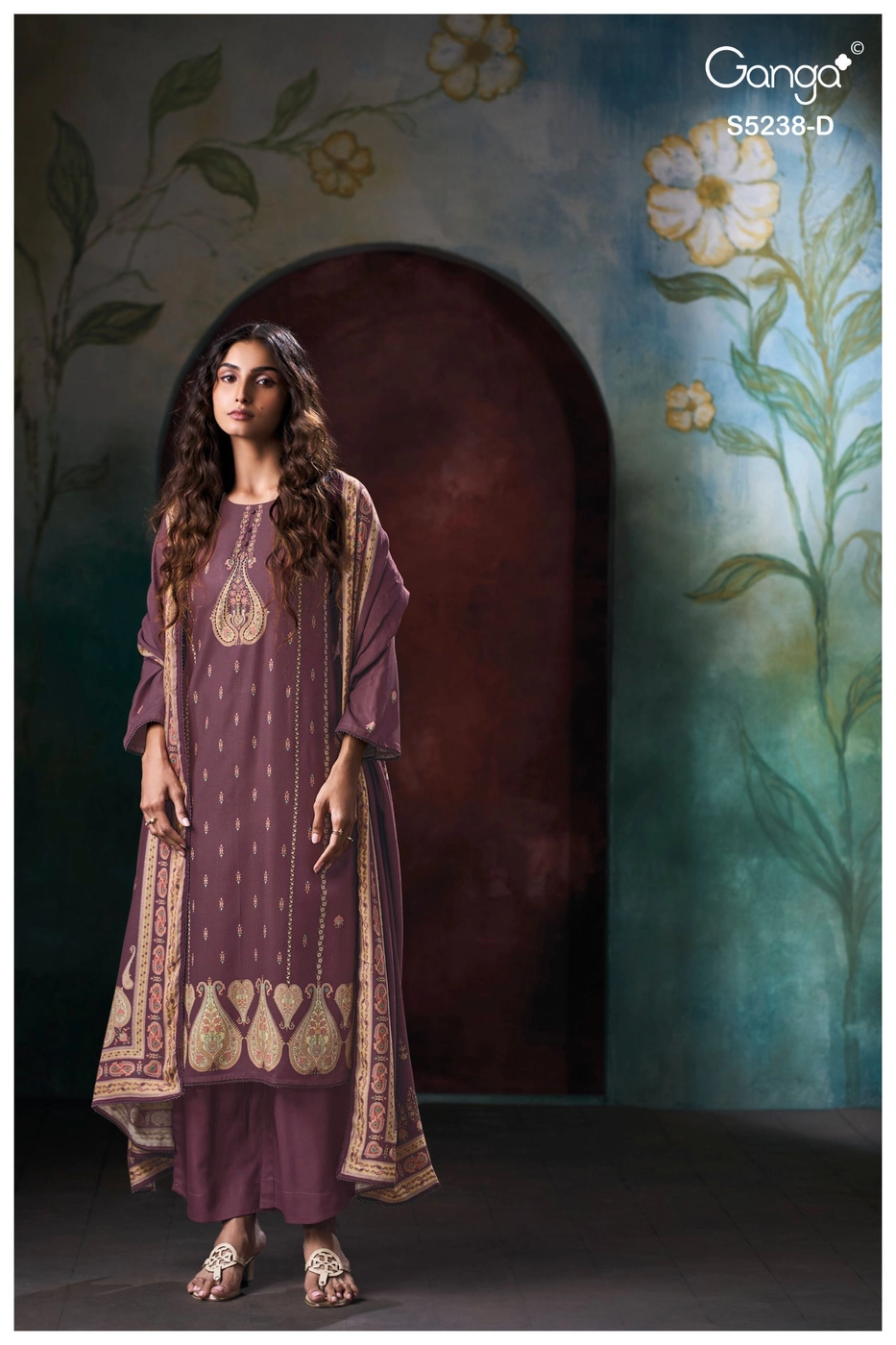 Ganga-Vihasa
S5238(Rs.1675 per piece: total 4 piece) 9