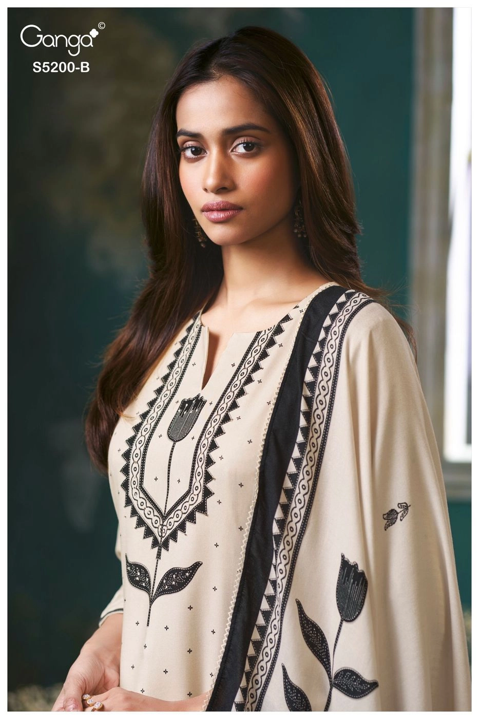 Ganga-Ganga©
Ishyra
S5200(Rs.1675 per piece: total 4 piece) 1