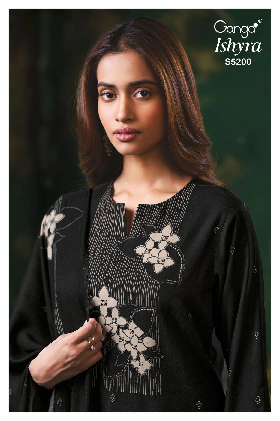 Ganga-Ganga©
Ishyra
S5200(Rs.1675 per piece: total 4 piece) 5