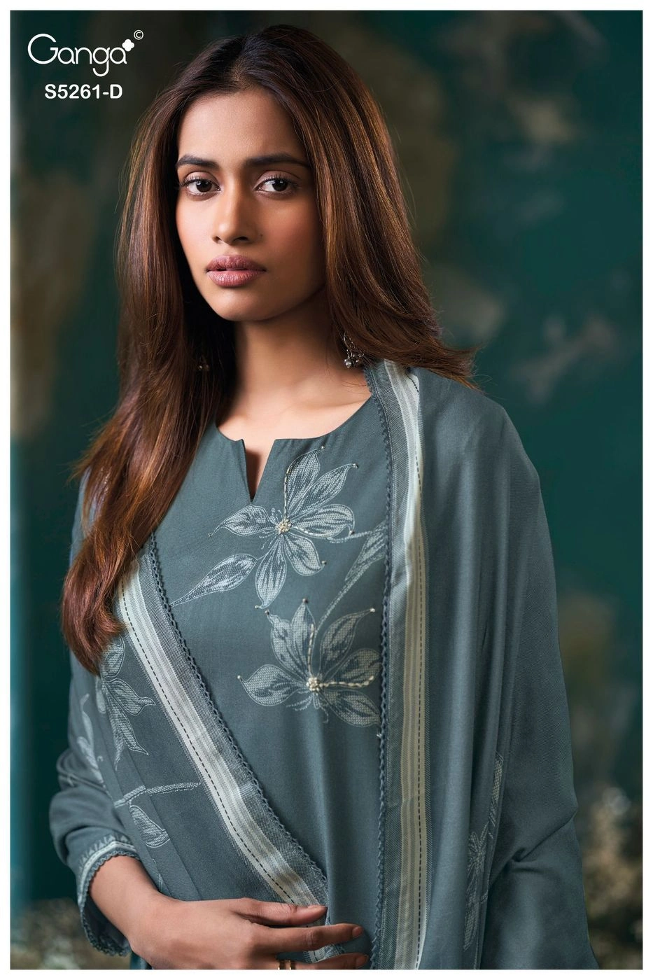 Ganga-Simisha
S5261(Rs.1675 per piece: total 4 piece) 8