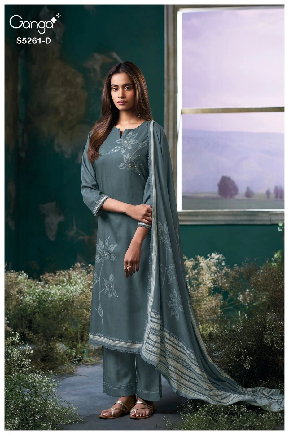 Ganga-Simisha
S5261(Rs.1675 per piece: total 4 piece) 9