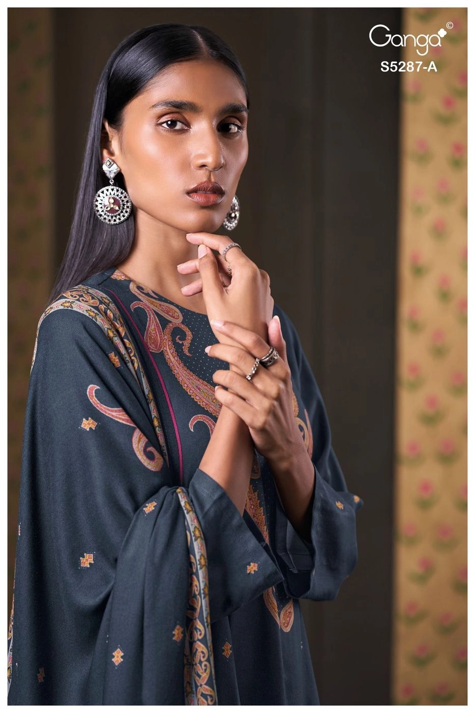 Ganga-Haelia
S5287(Rs.1675 per piece: total 4 piece) 5