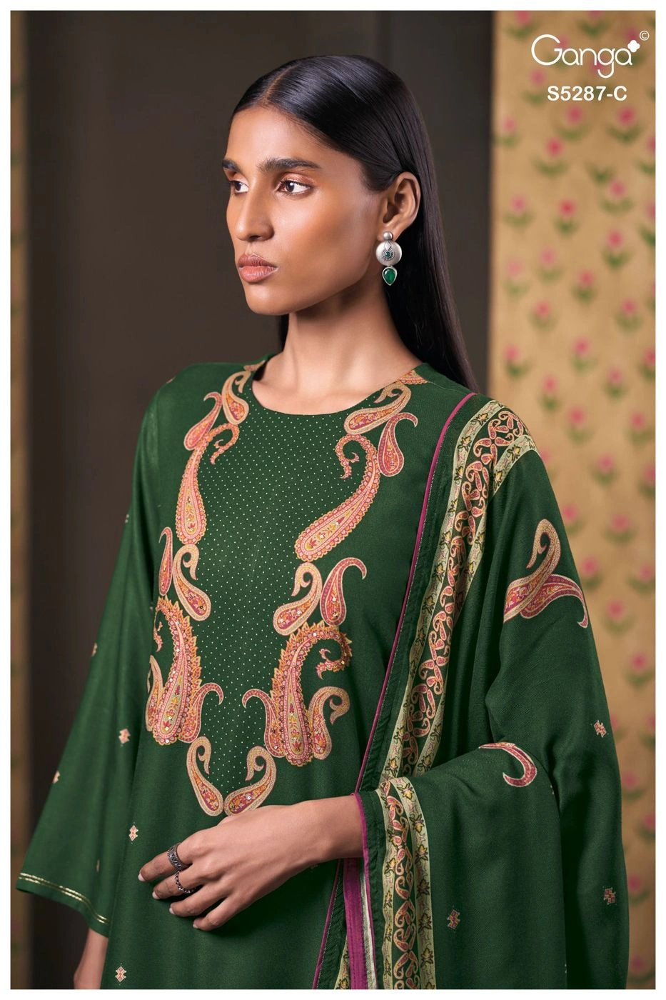 Ganga-Haelia
S5287(Rs.1675 per piece: total 4 piece) 7