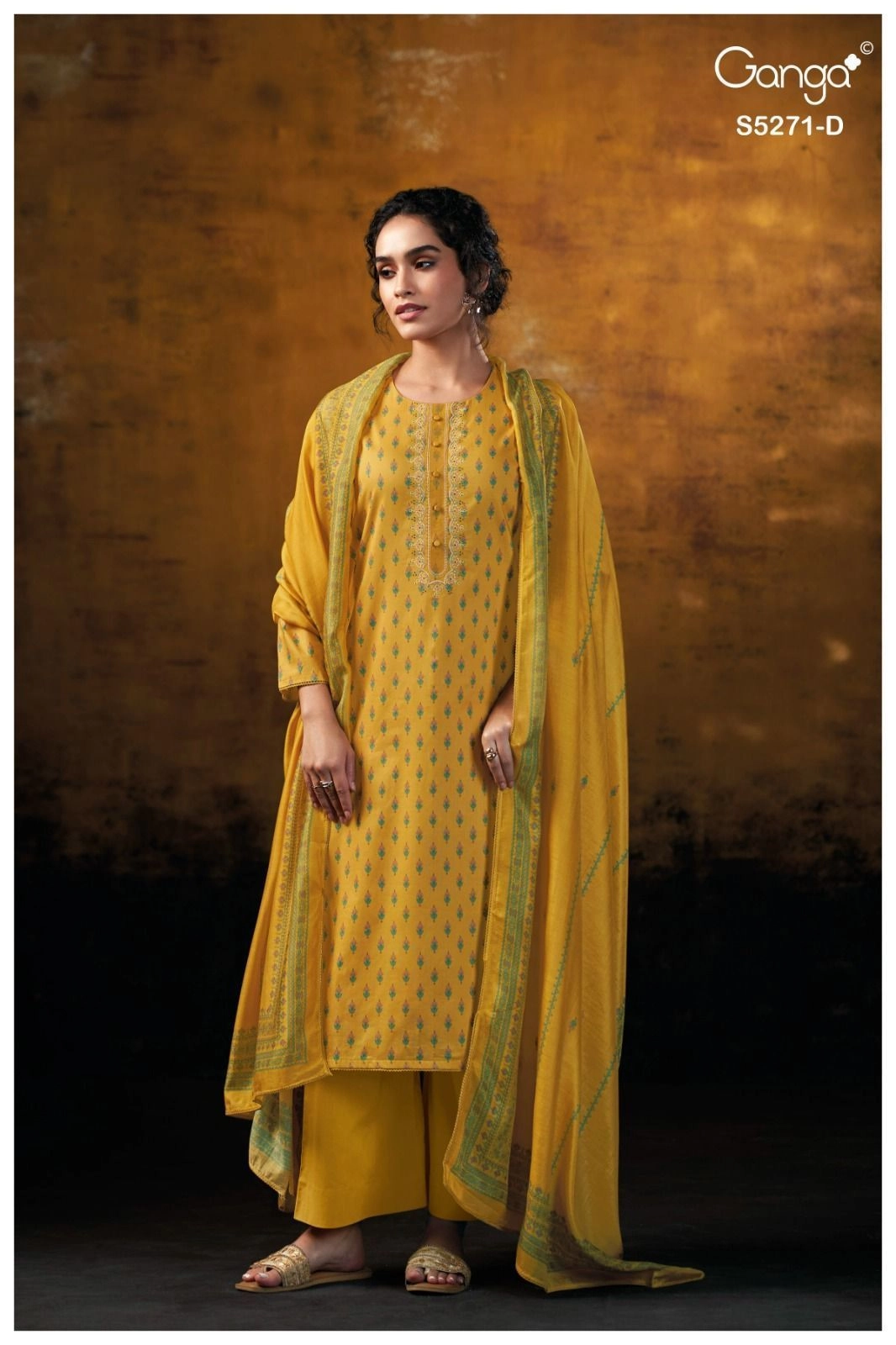 Ganga-Ursula
S5271(Rs.1825 per piece: total 4 piece) 4