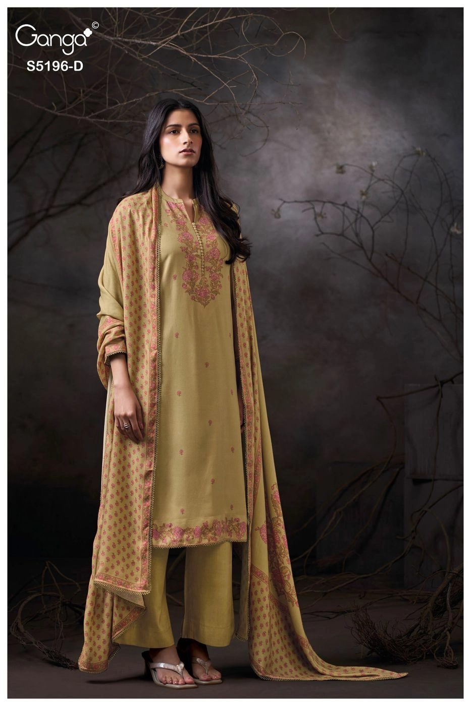 Ganga-Heidiya
S5196(Rs.1675 per piece: total 4 piece) 7