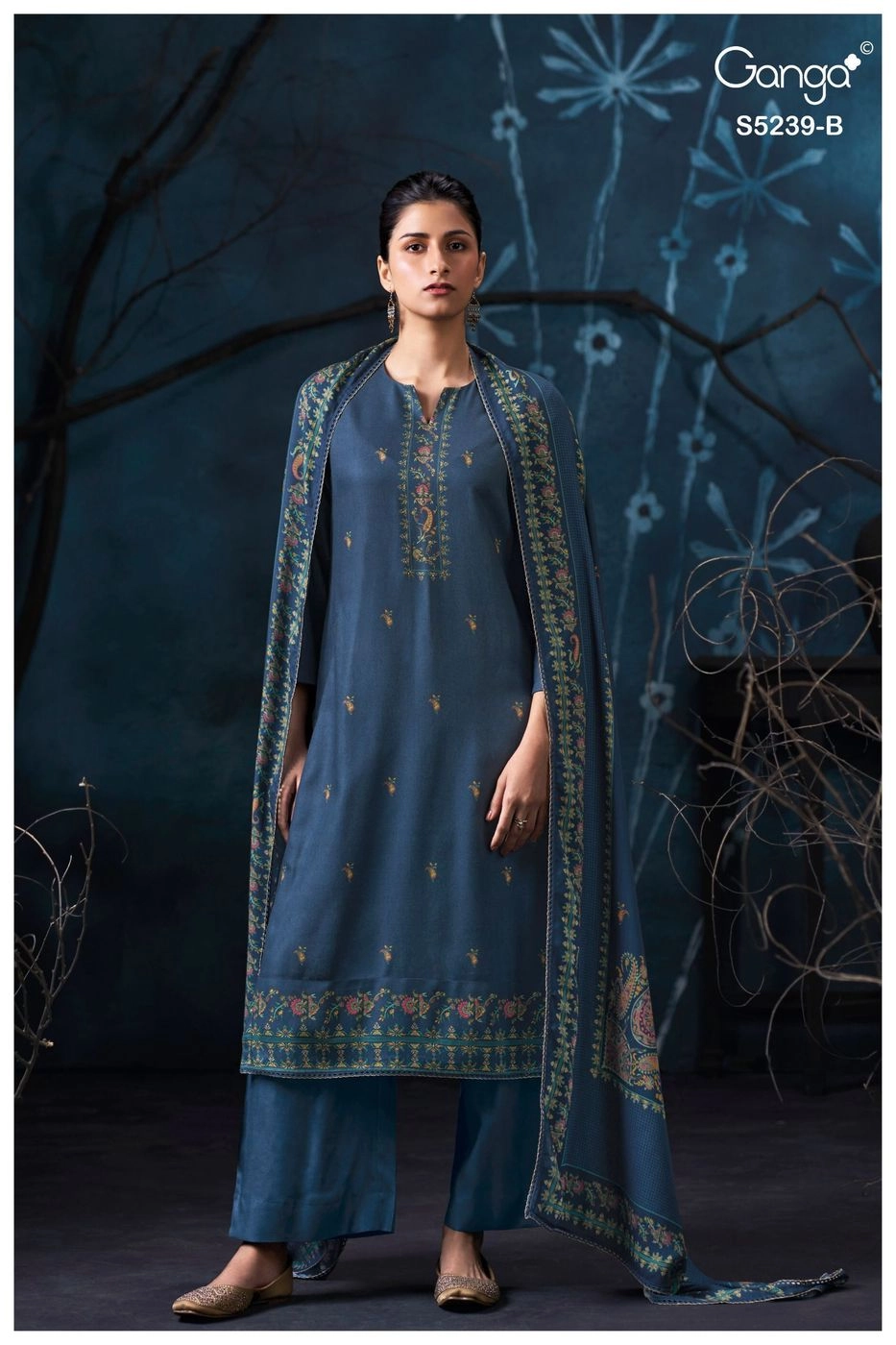 Ganga-Naysha
S5239(Rs.1675 per piece: total 4 piece) 2