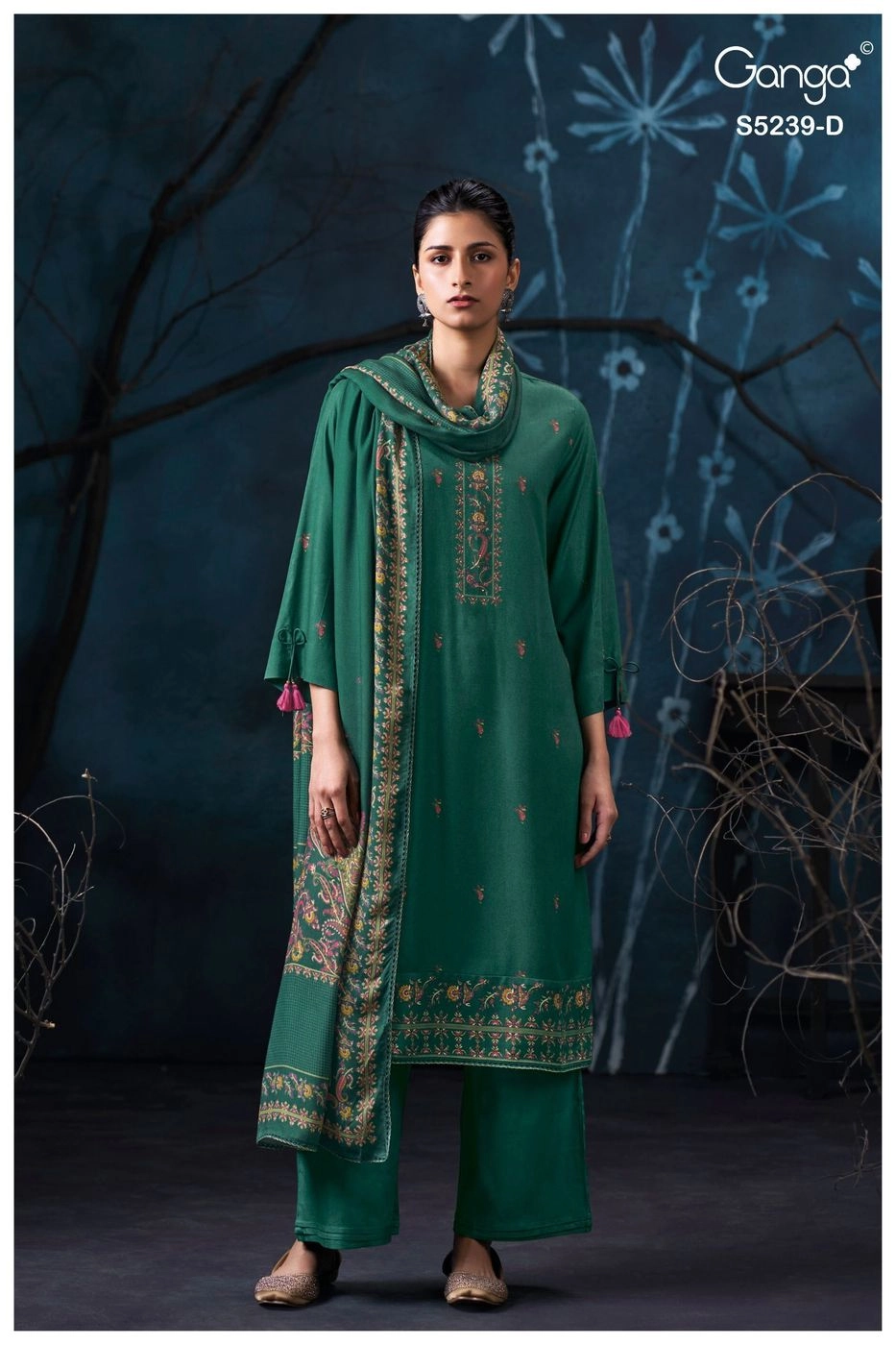 Ganga-Naysha
S5239(Rs.1675 per piece: total 4 piece) 7