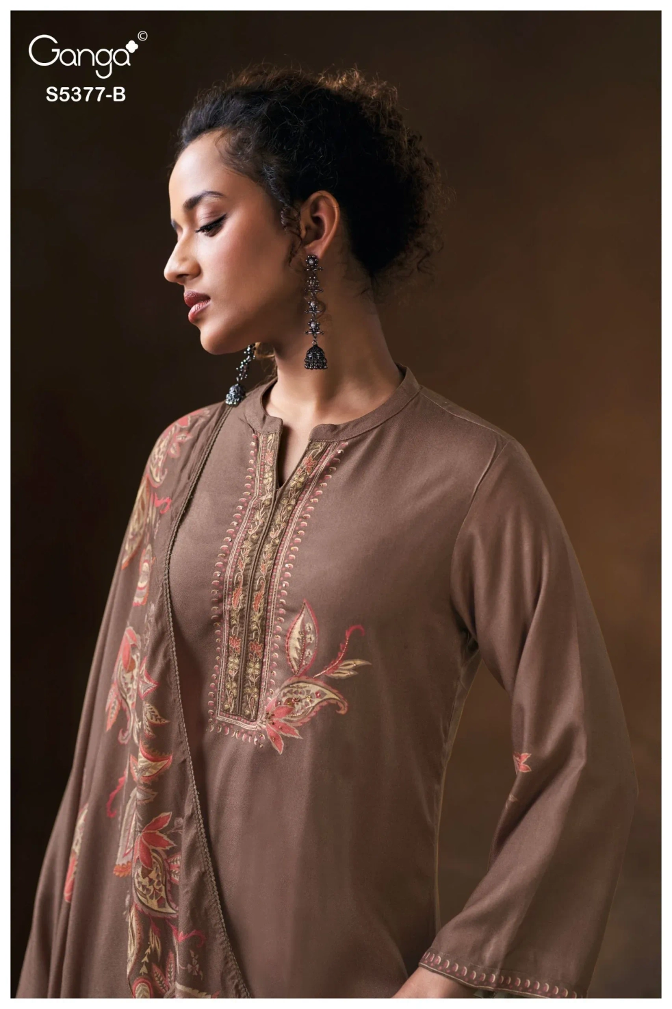 Ganga-Eloisna
S5377(Rs.1695 per piece: total 4 piece) 6