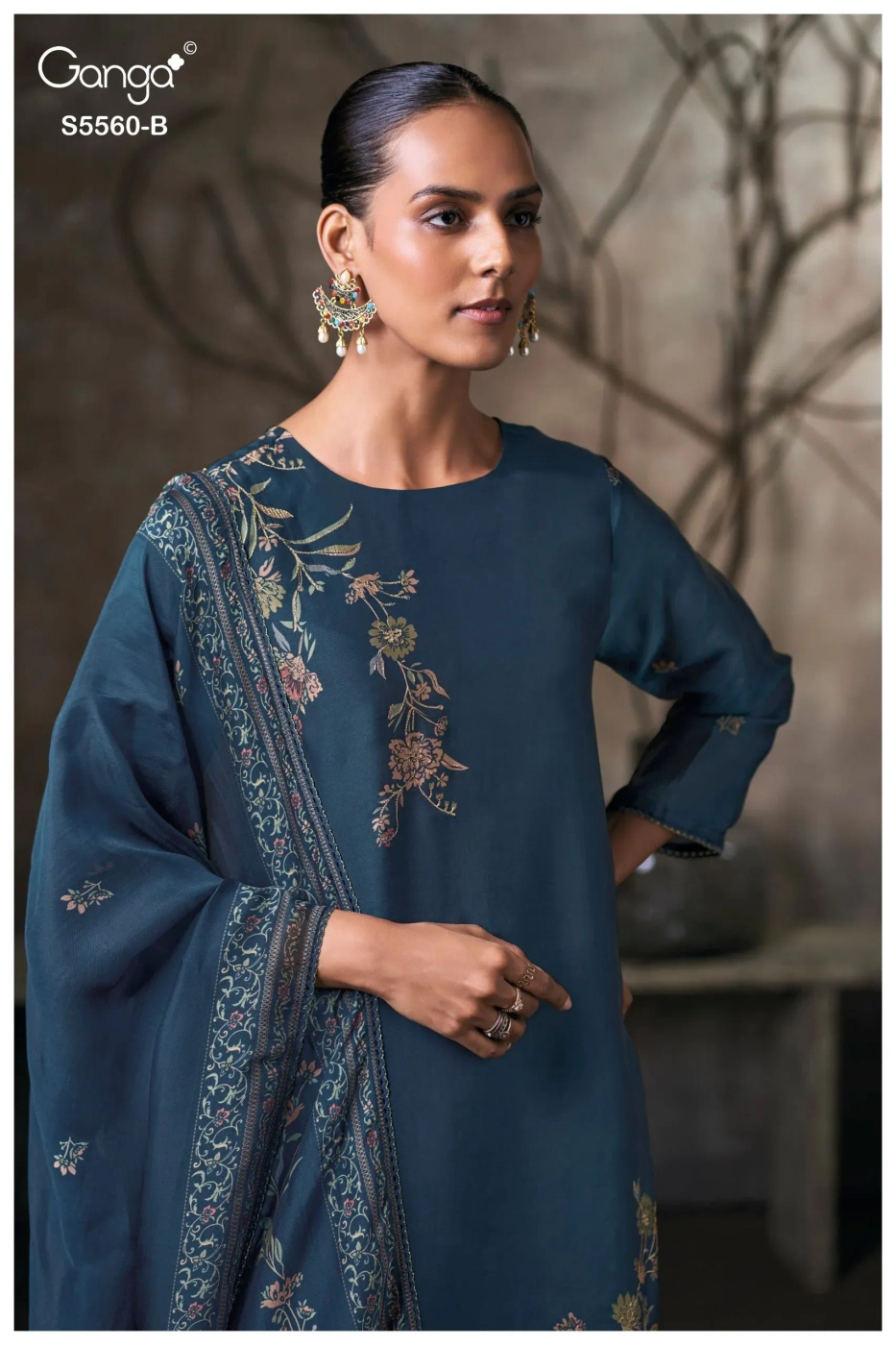 Ganga-Selysia
S5560(Rs.2350 per piece: total 2 piece) 1