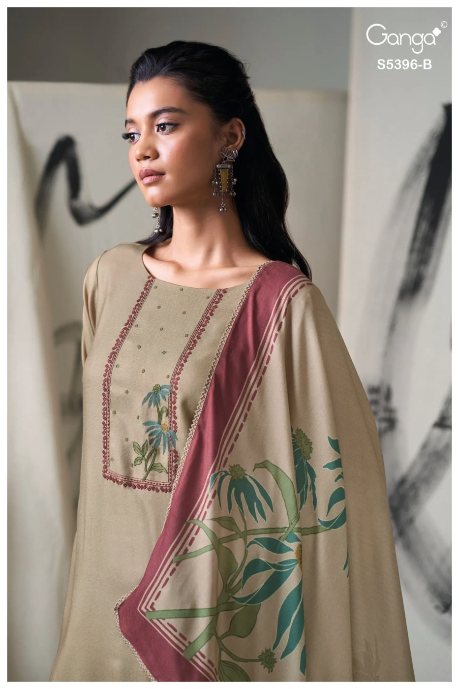 Ganga-Celena
S5396(Rs.1675 per piece : total 4 piece) 1