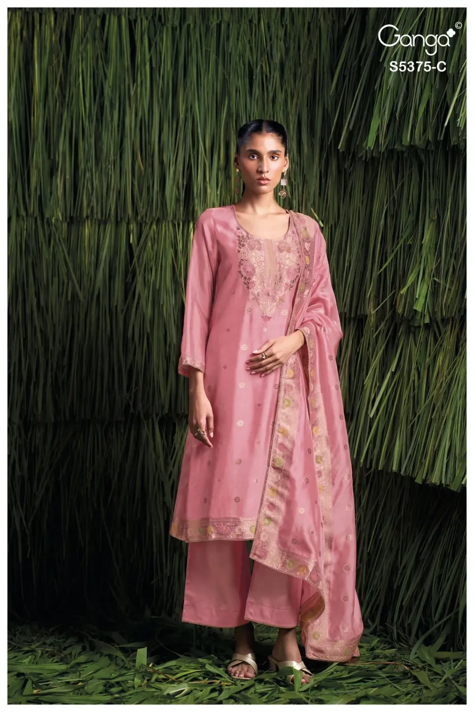 Ganga-Ruvana
S5375(Rs.2280 per piece: total 4 piece) 8