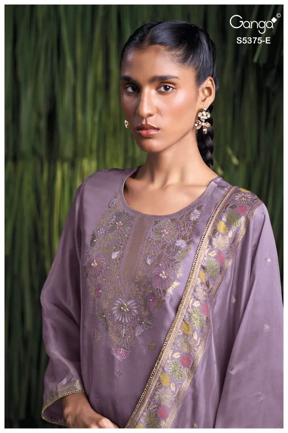 Ganga-Ruvana
S5375(Rs.2280 per piece: total 4 piece) 11