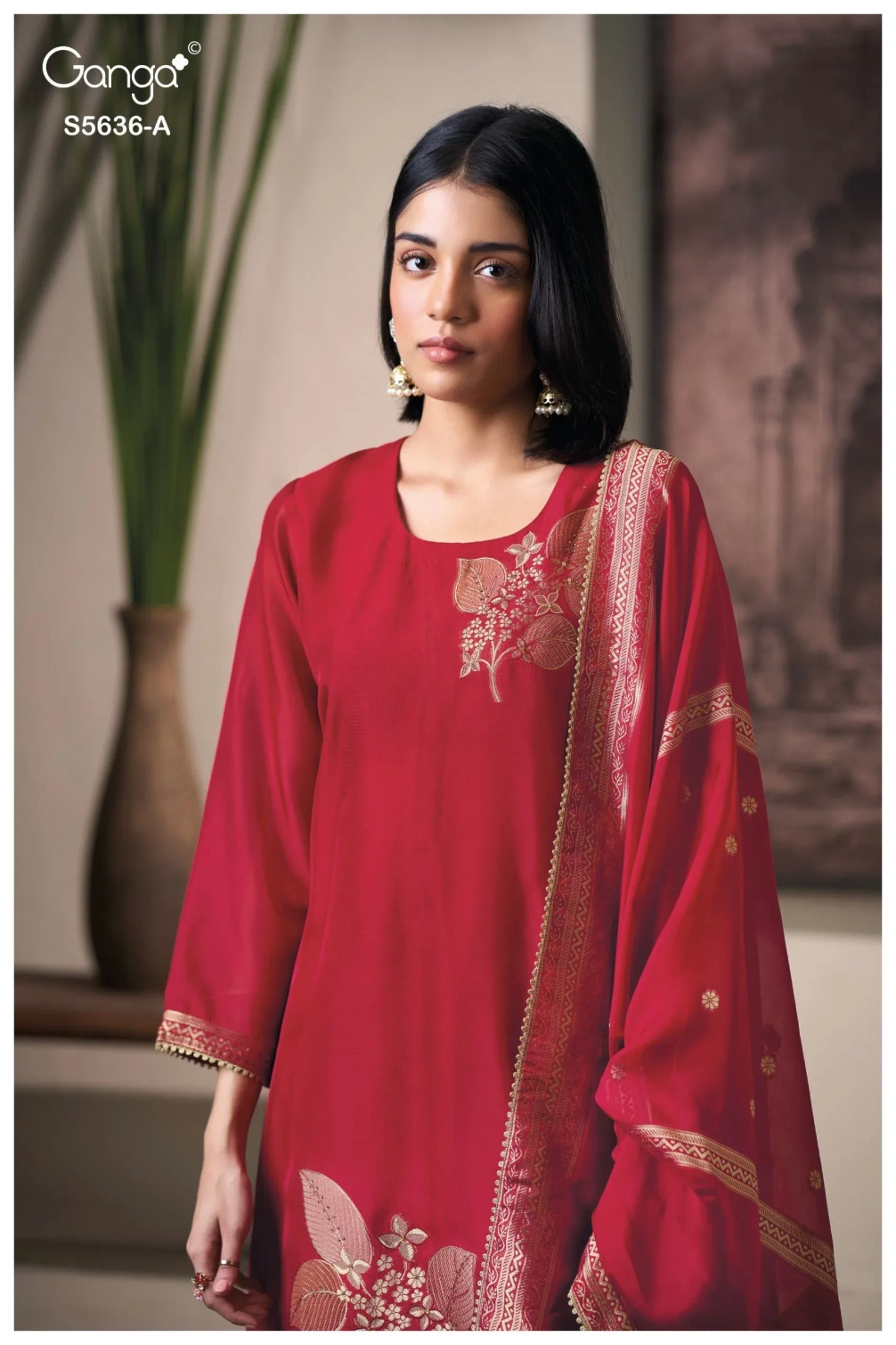 Ganga-Ankita
S5636(Rs.2280 per piece: total 4 piece) 5