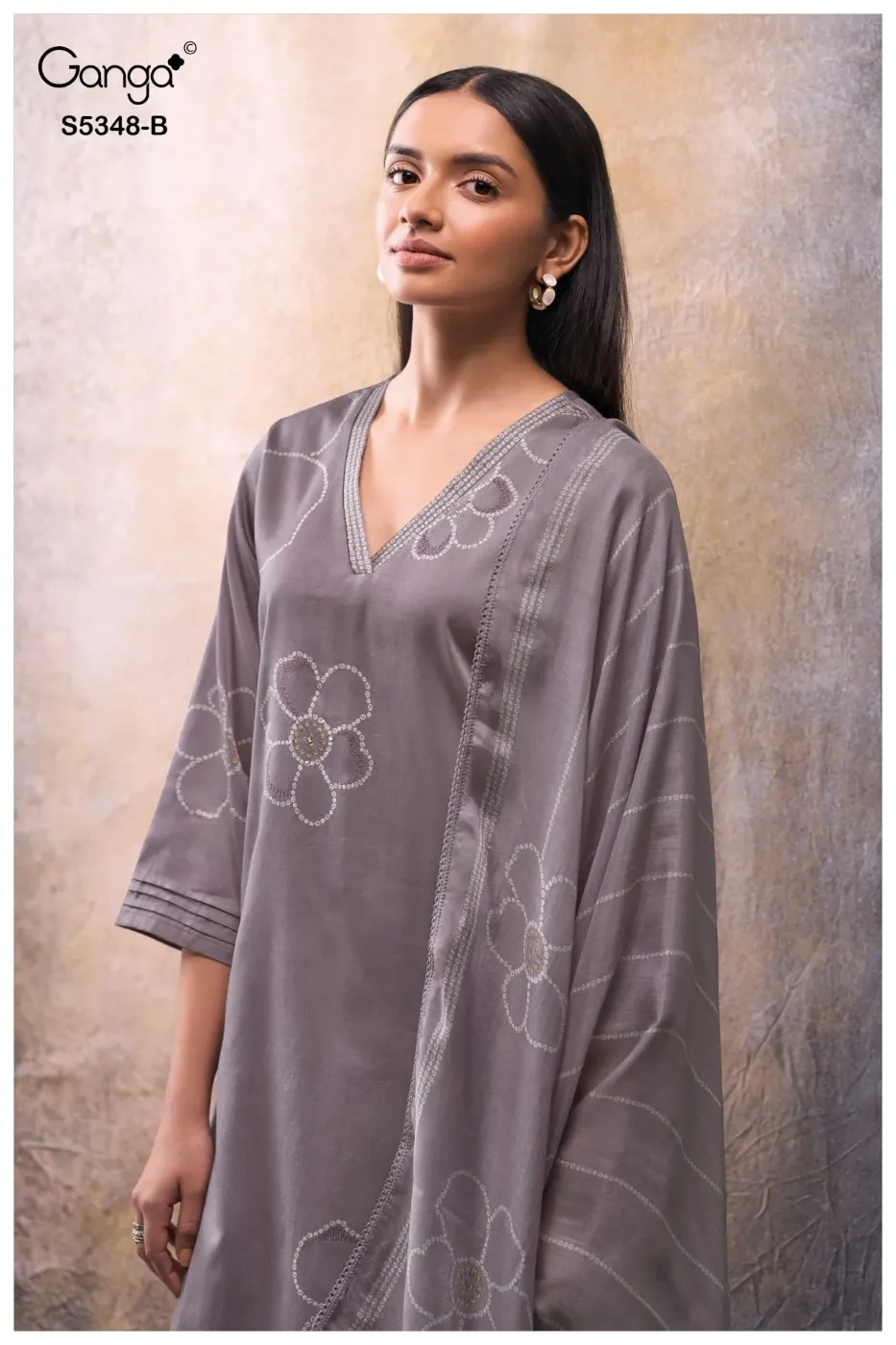 Ganga-Sandrine
S5348(Rs.1760 per piece: total 4 piece) 5