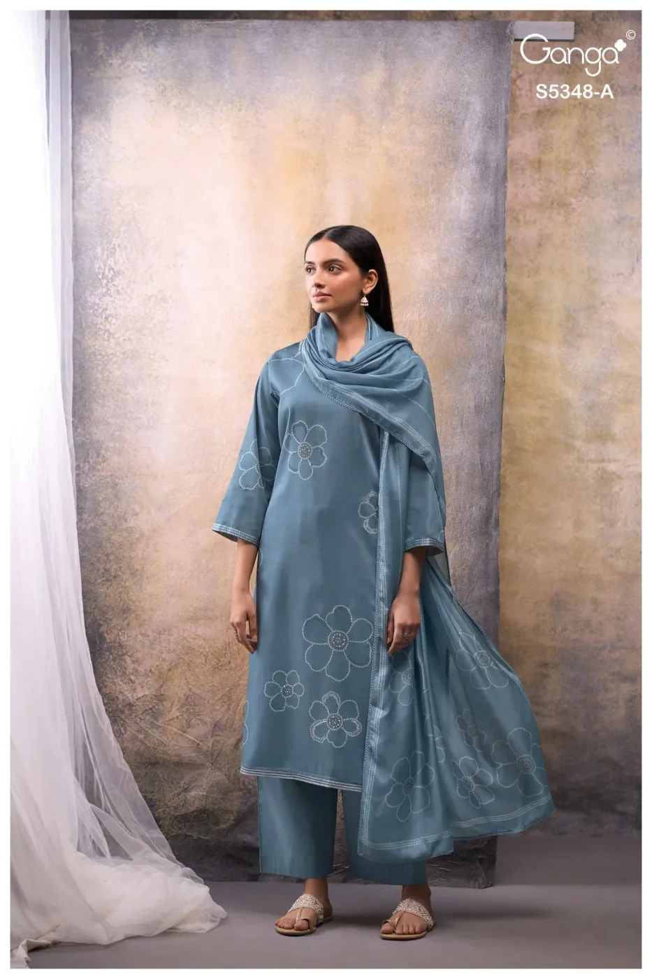 Ganga-Sandrine
S5348(Rs.1760 per piece: total 4 piece) 8