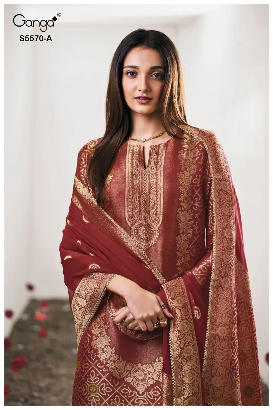 Ganga-Mairya
S5570(Rs.2820 per piece: total 4 piece) 1
