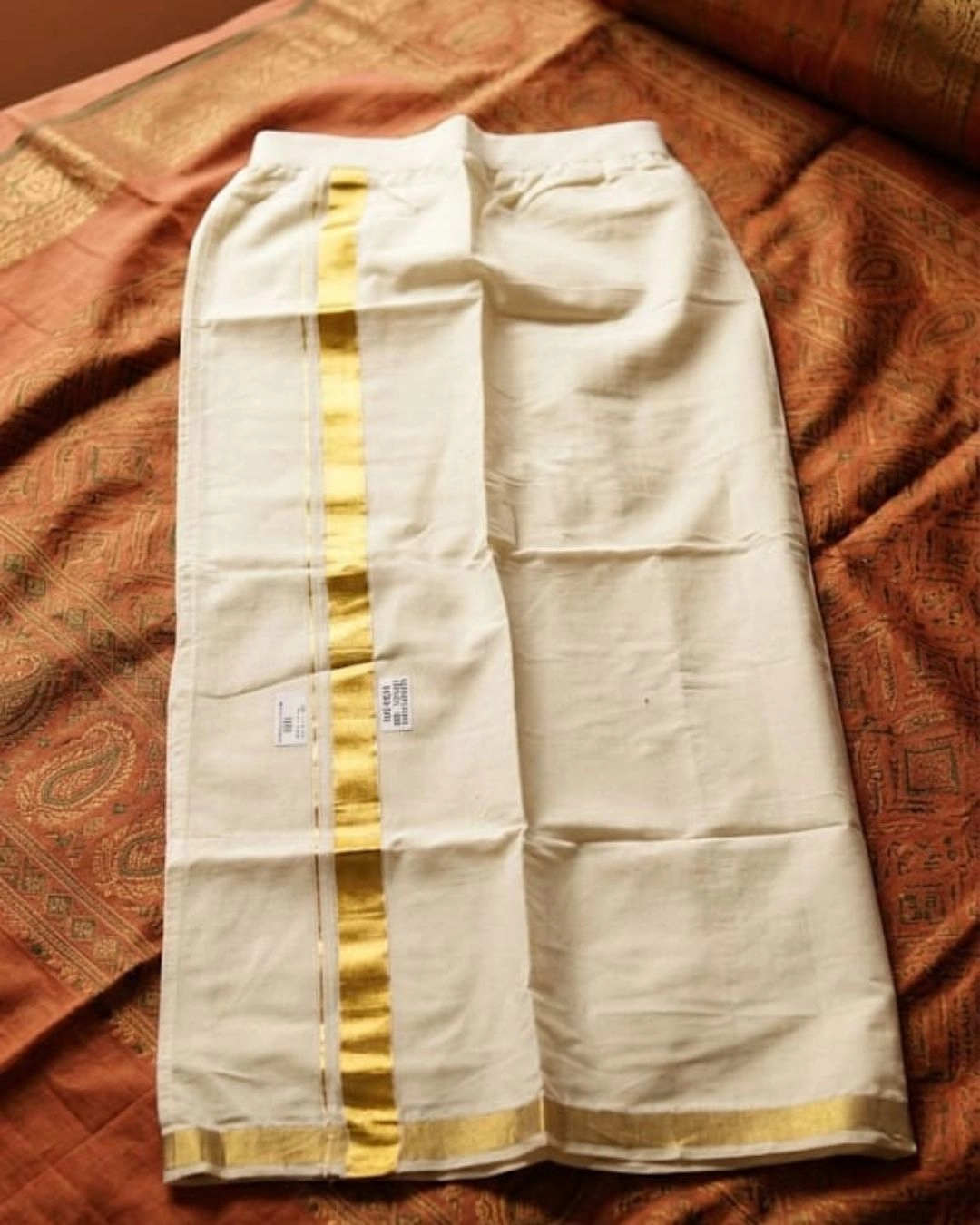 Premium Easy-Wear Elastic Mundu 1