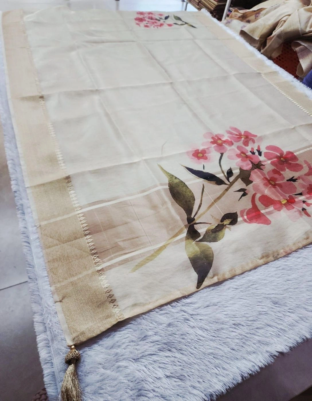 Elegant Floral Print Soft Tissue Silk Saree with Designer Blouse & Tassels 2