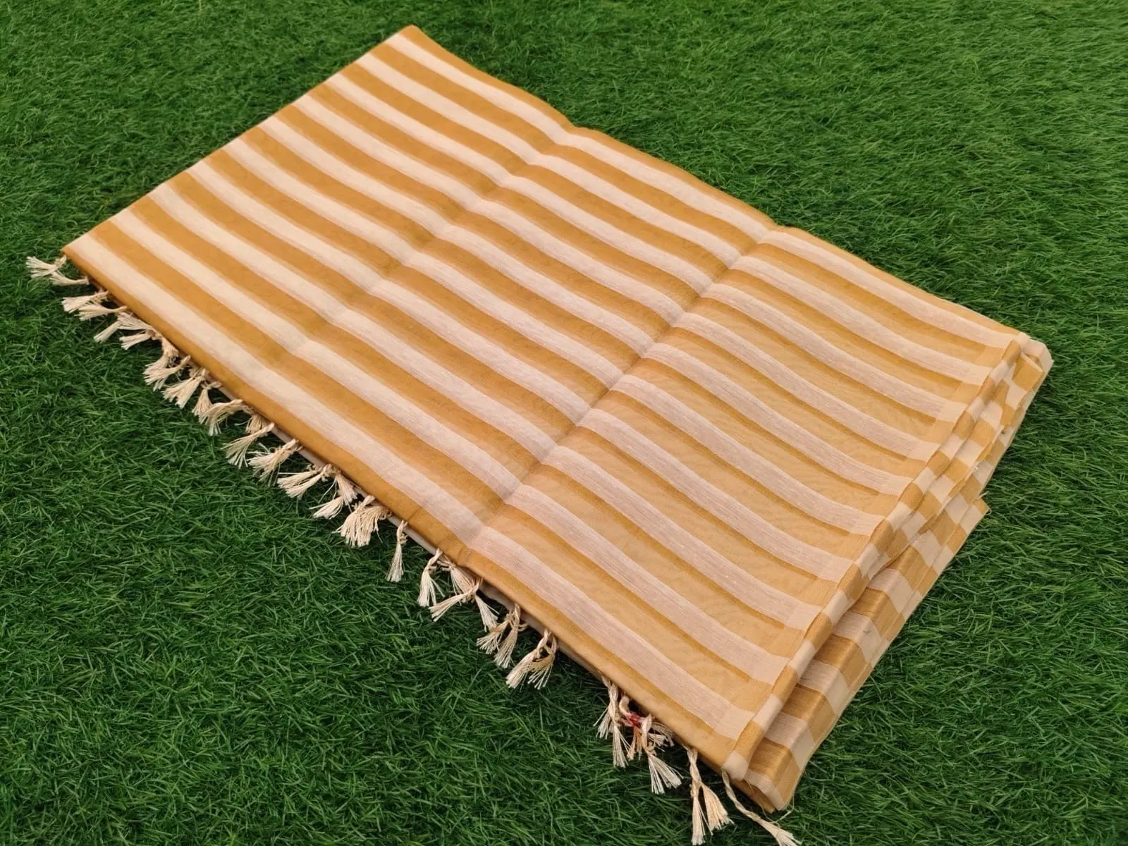 All-Over Stripes Cotton Saree 2