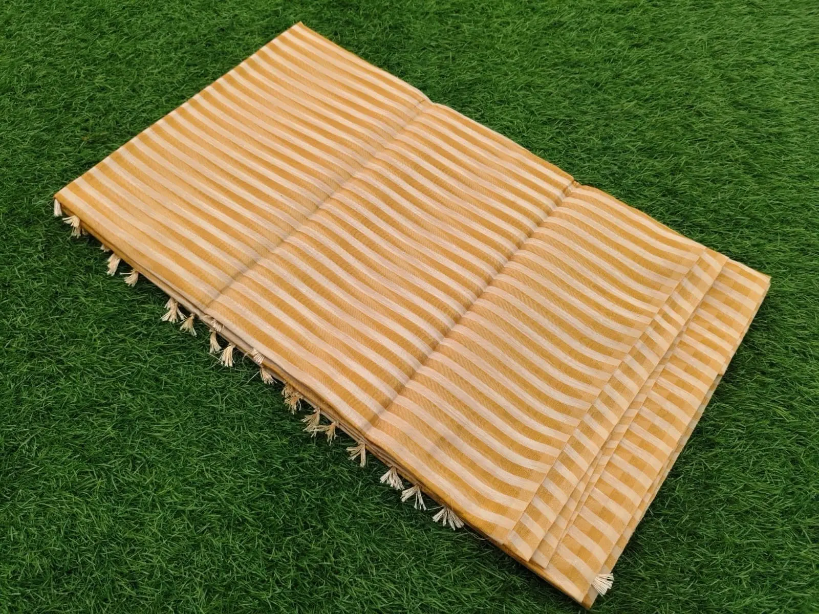 All-Over Stripes Cotton Saree 8