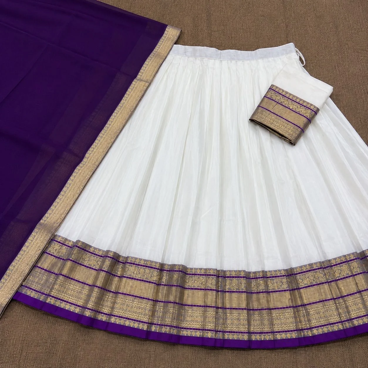 Nila Purple & White Mul Cotton Davani