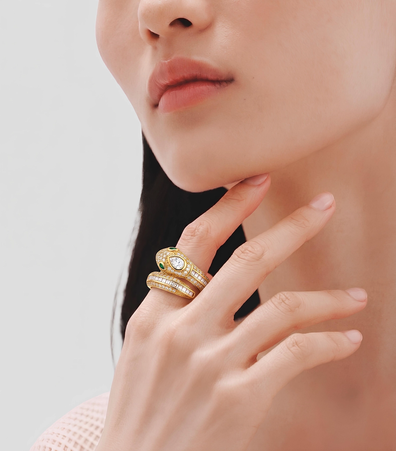 SERPENTINE PAVE WRAP RING