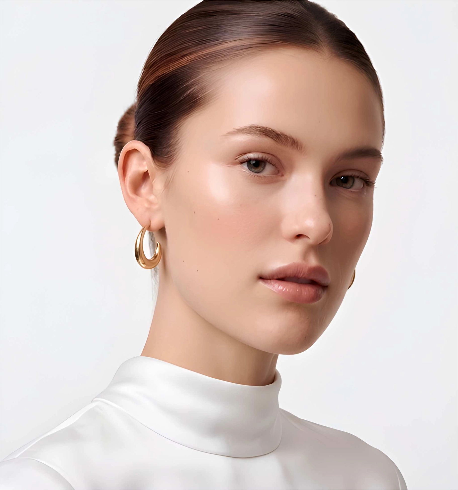 SCULPTURAL C-HOOPS 2
