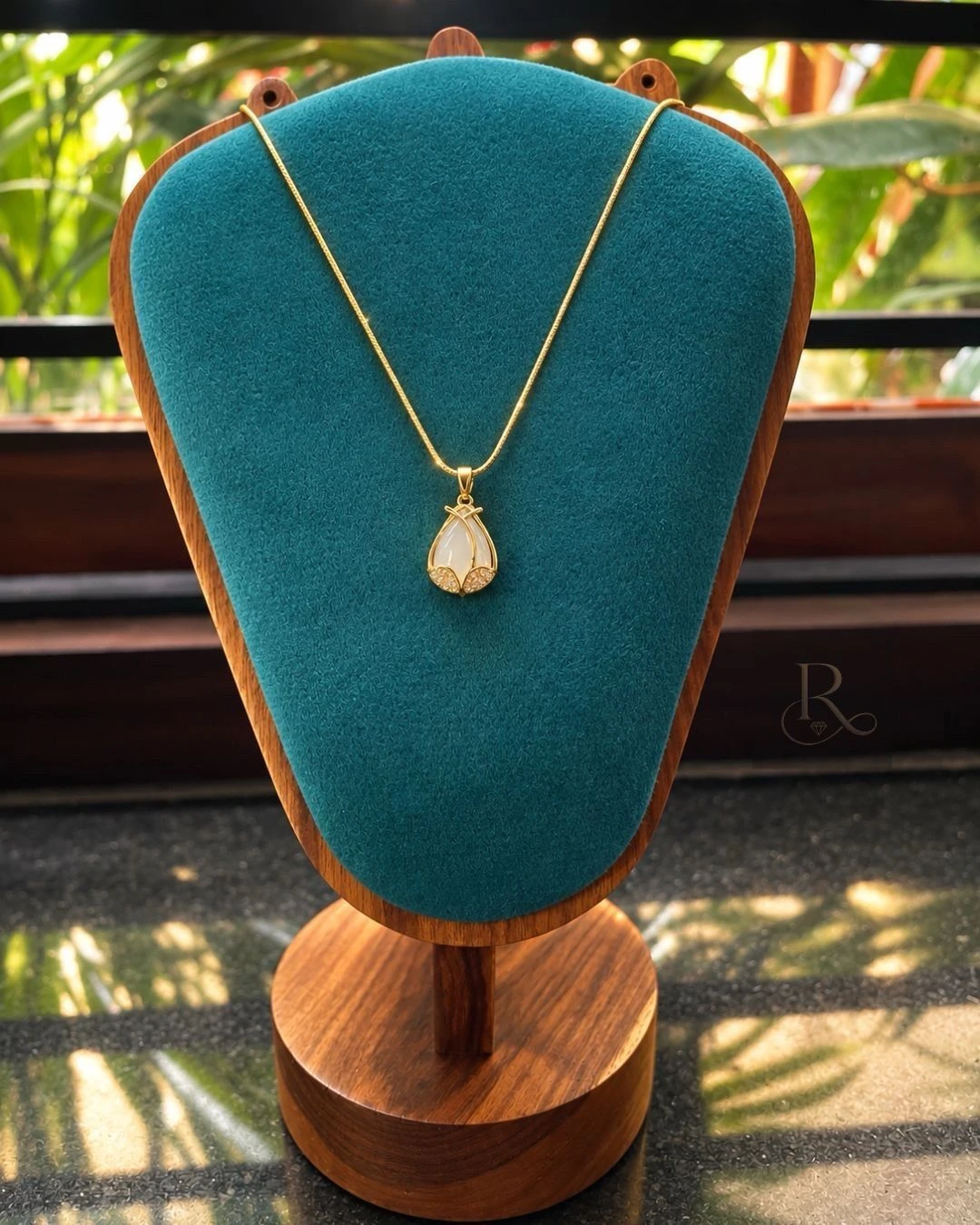 Ivory Tulip Drop- Anti-Tarnish 316L Stainless Steel Pendant Chain 1