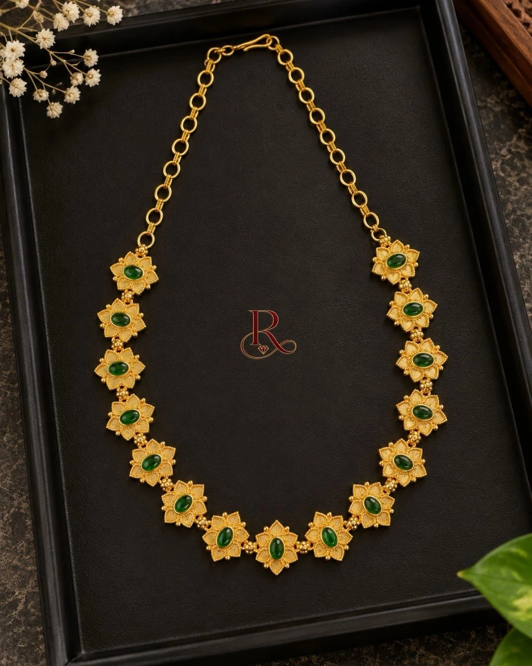 Rêve Royale Floral Kemp Necklace- 18K Gold Plated Floral Motif Kemp Stone Choker Necklace-Emerald Green 1