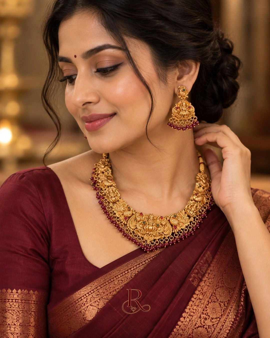 Mahalakshmi Temple Necklace Set w/ earrings 3