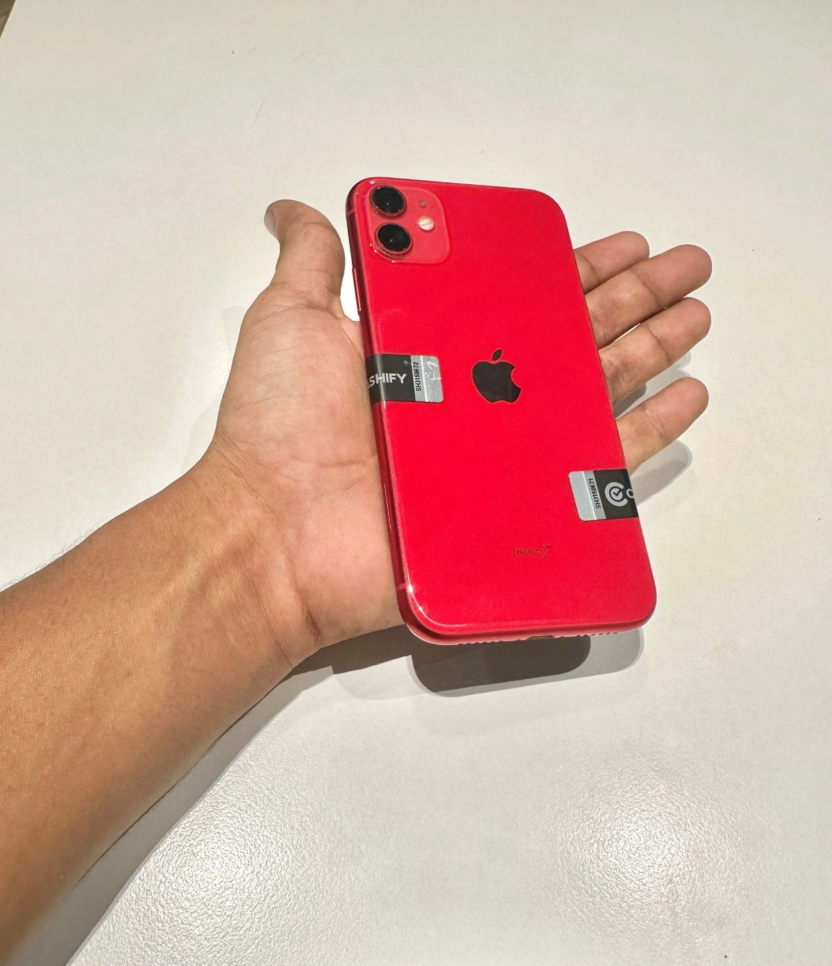 iPhone 11 (128gb)- Red 3