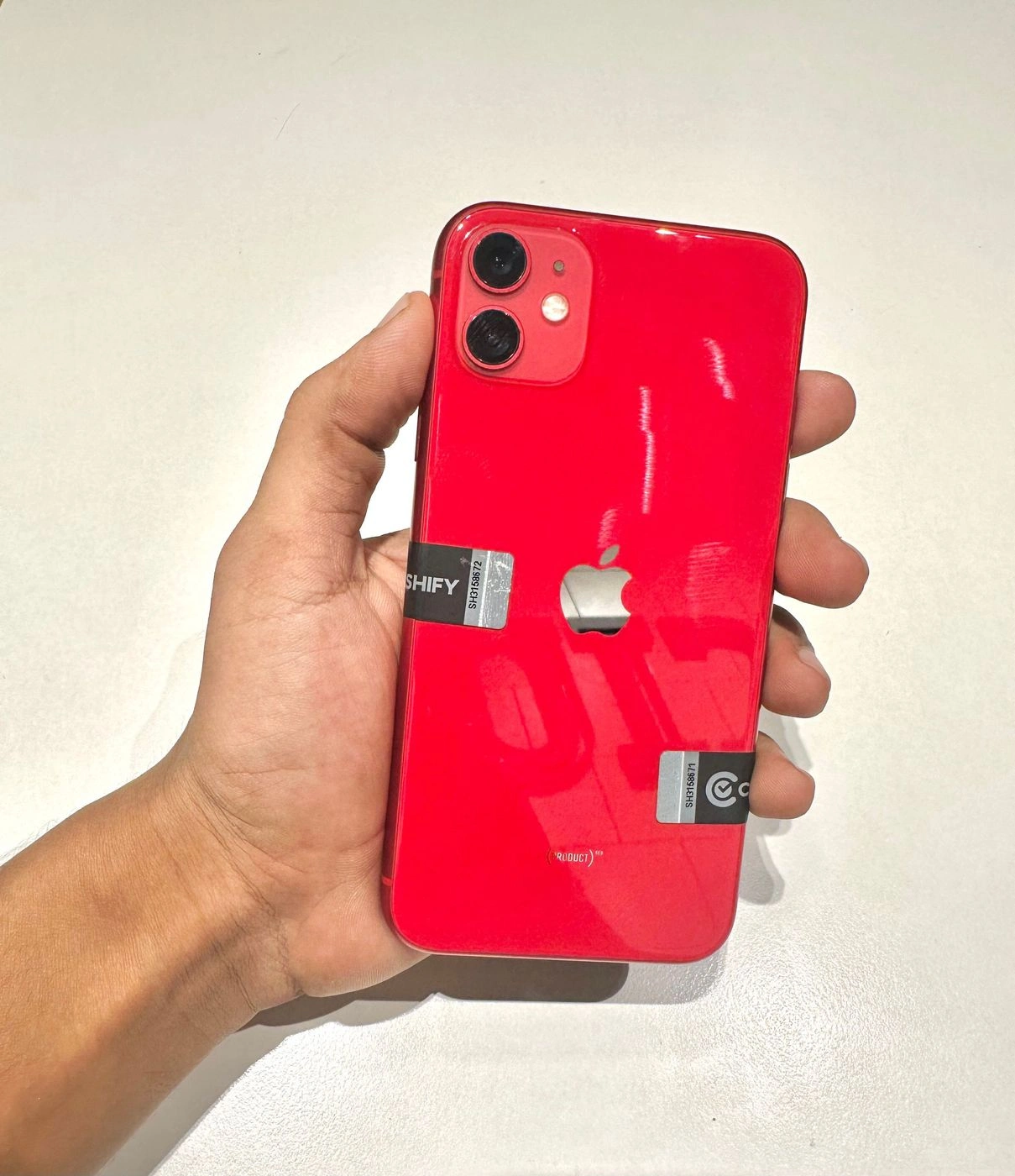 iPhone 11 (128gb)- Red 5