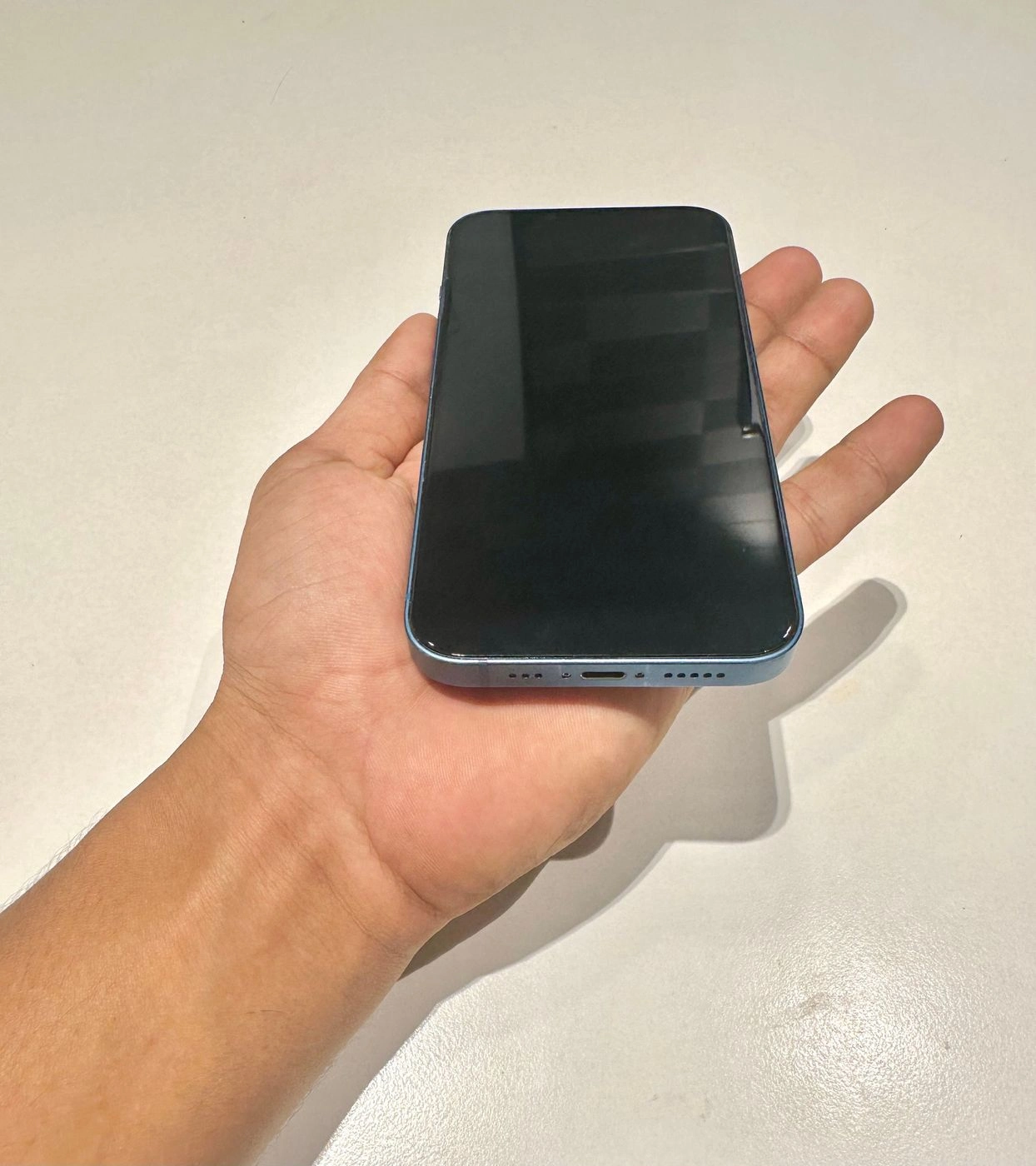 iPhone 13 (128gb) Blue 5