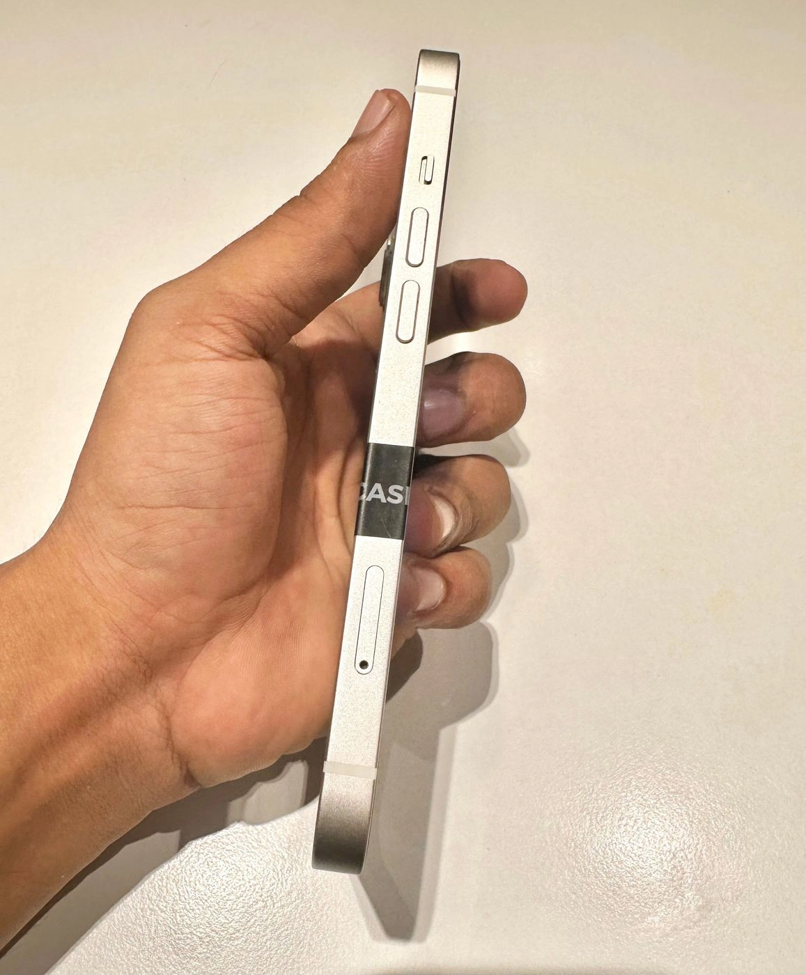 iPhone 13 (128GB) Starlight White⁠ 5