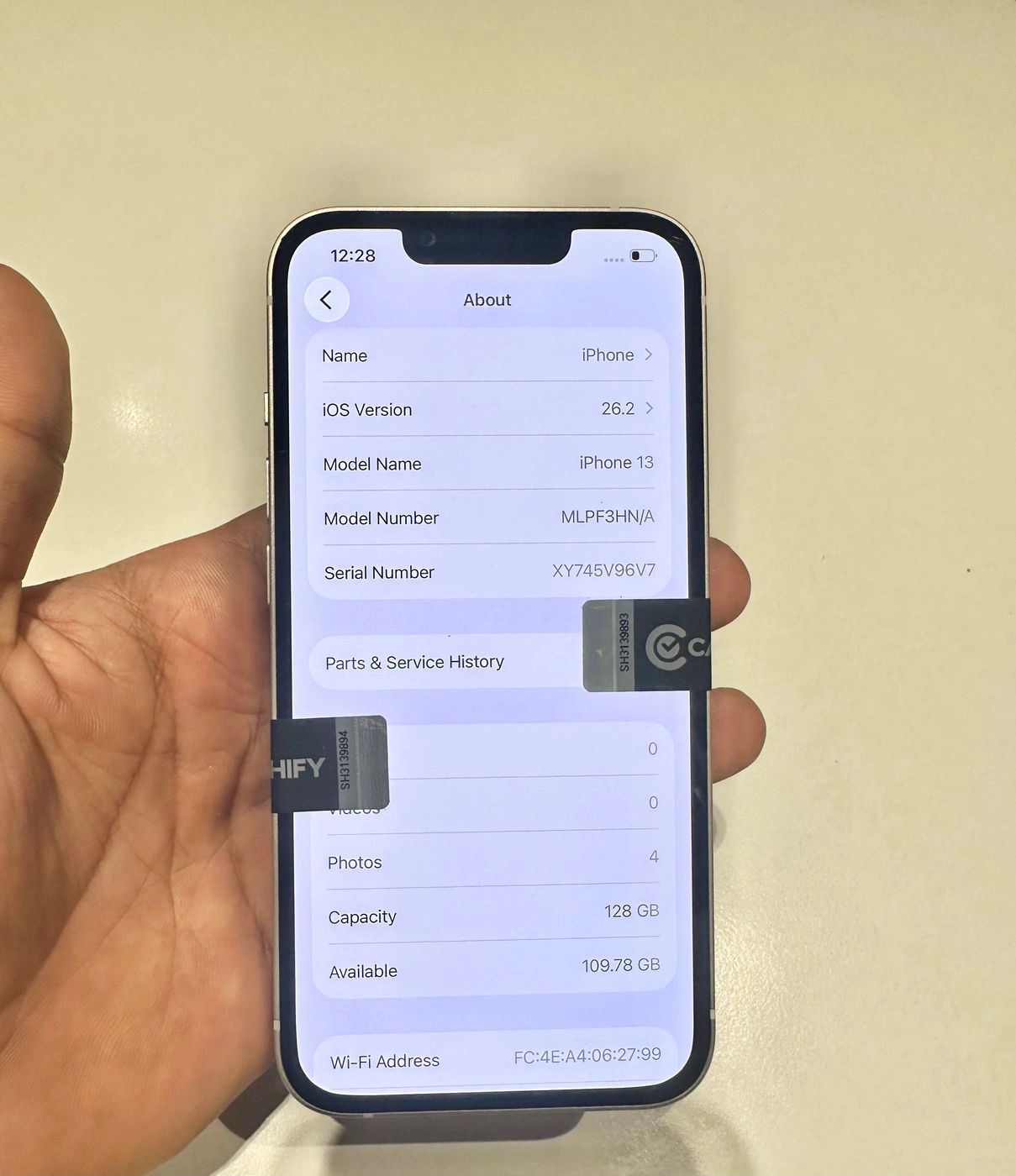 iPhone 13 (128GB) Starlight White⁠ 11