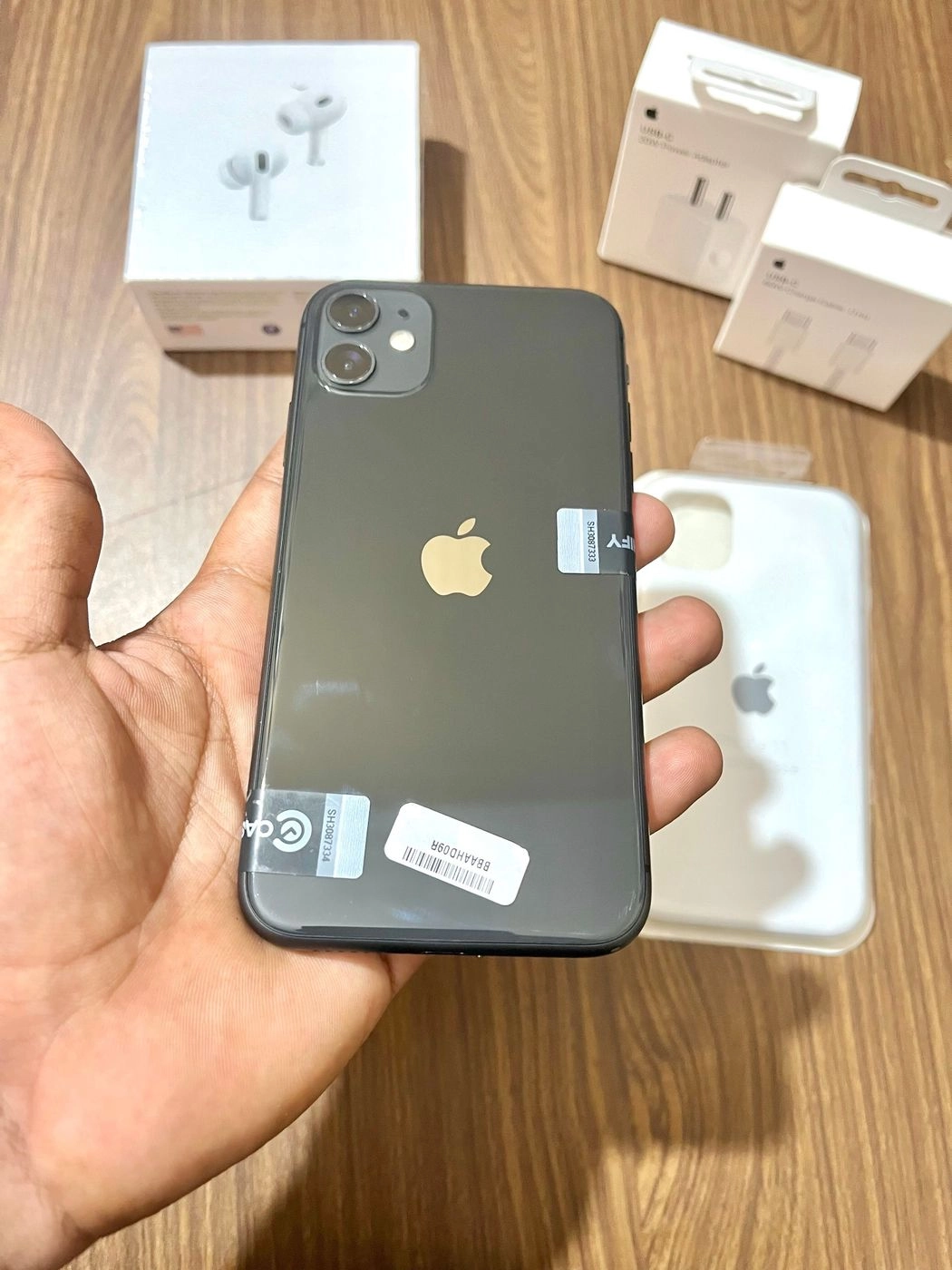 iPhone 11(64gb)-Black 3