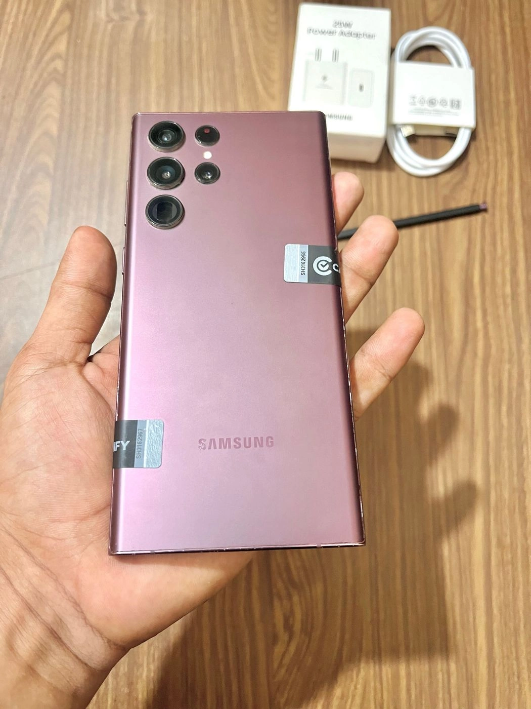 Samsung S22ultra(12/256gb)-Burgandy 1