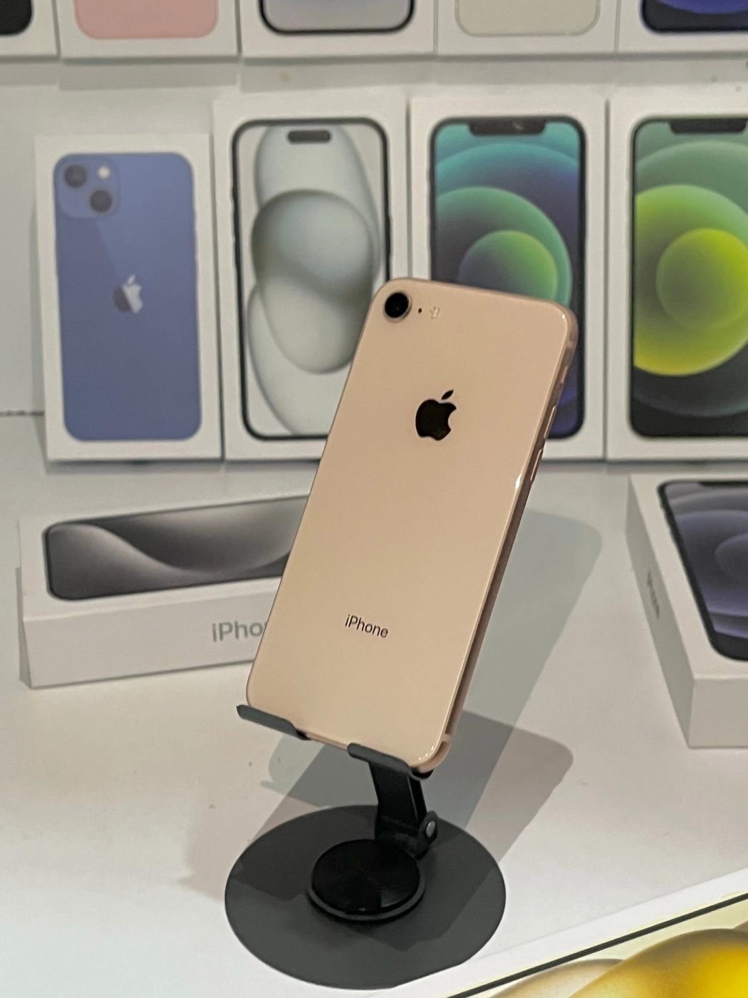 iPhone 8 3